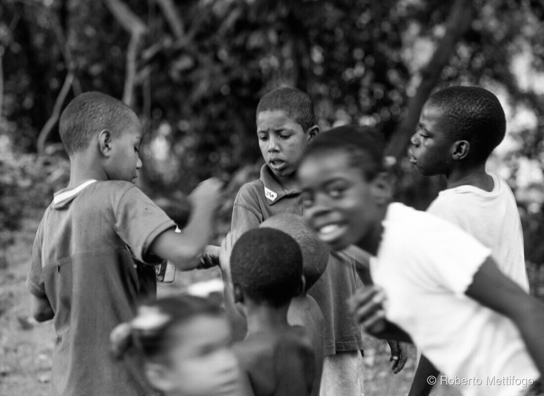 Fotografia street e reportage in bianco e nero su pellicola, Roberto Mettifogo Luce² (03)