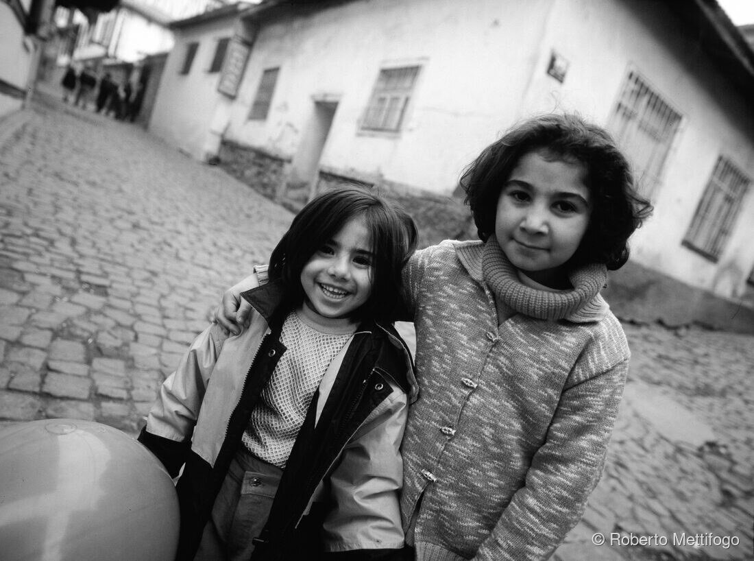 Fotografia street e reportage in bianco e nero su pellicola, Roberto Mettifogo Luce² (04)
